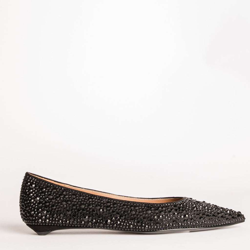 Pointy ballerina shoes with strasses