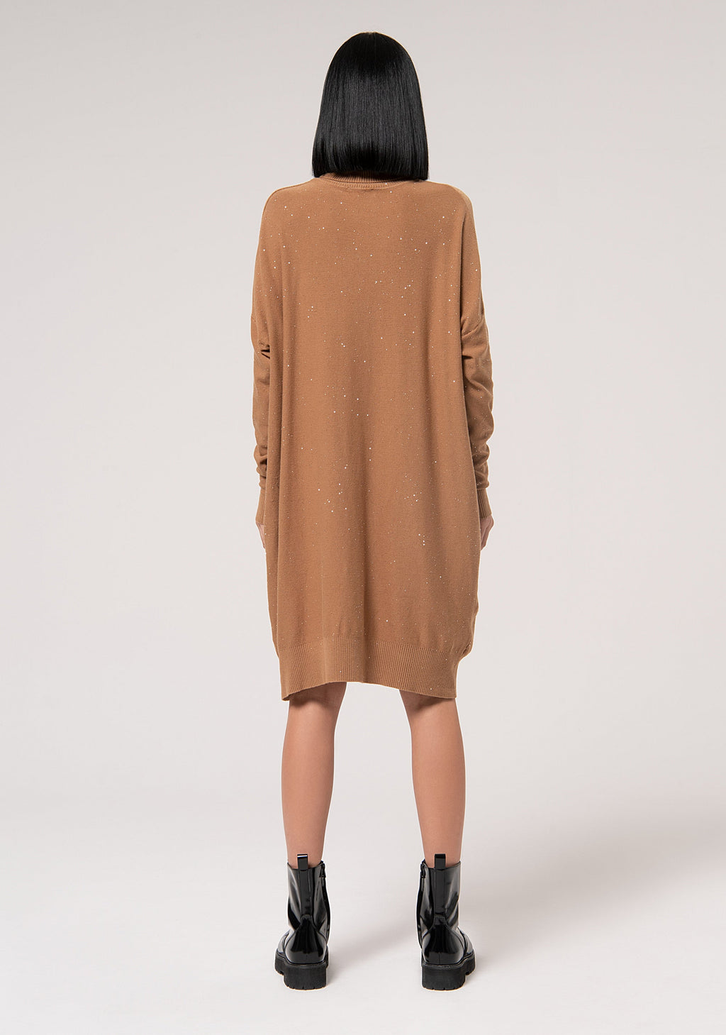 Dress over fit middle length