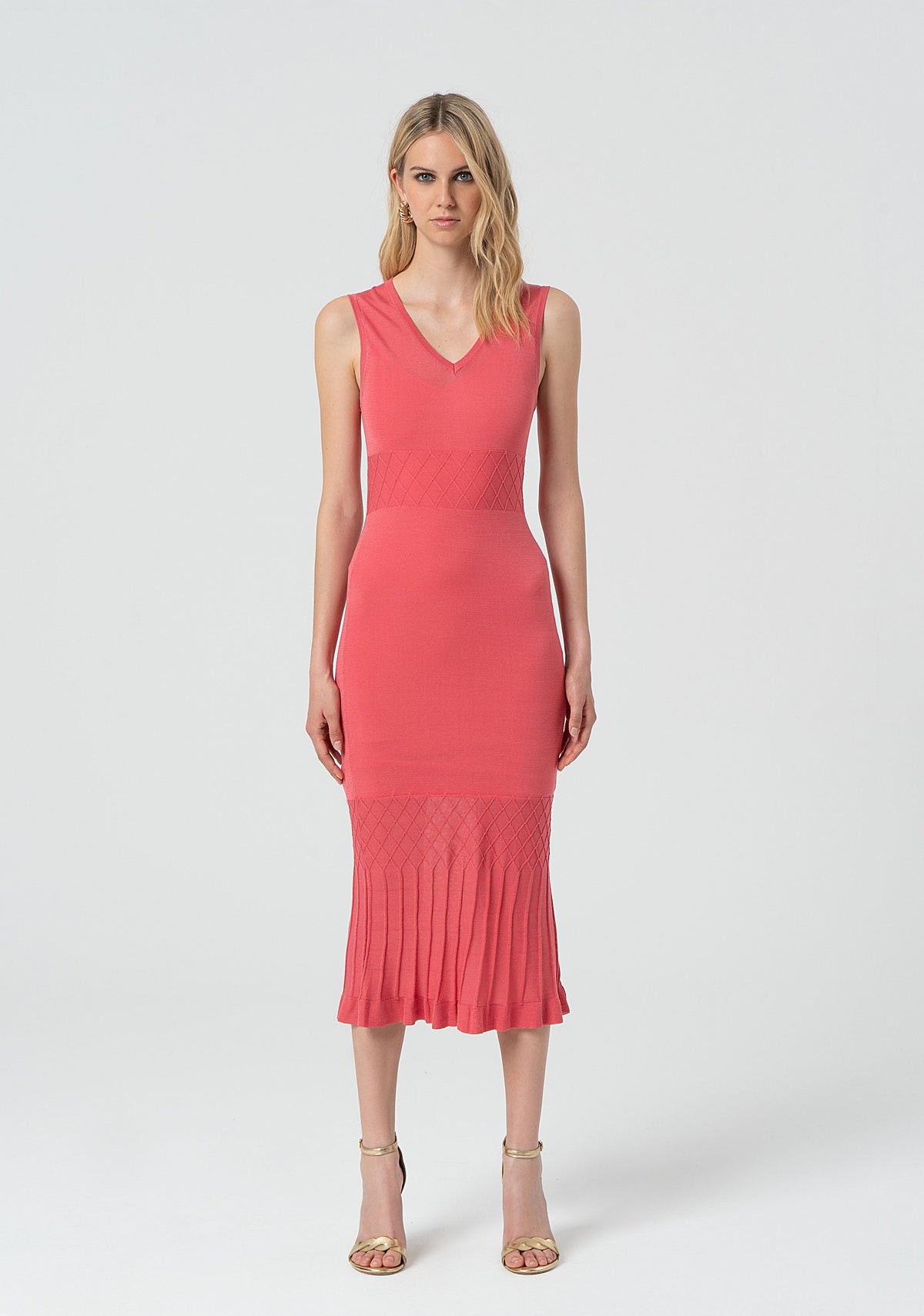 Knitted dress slim fit middle length