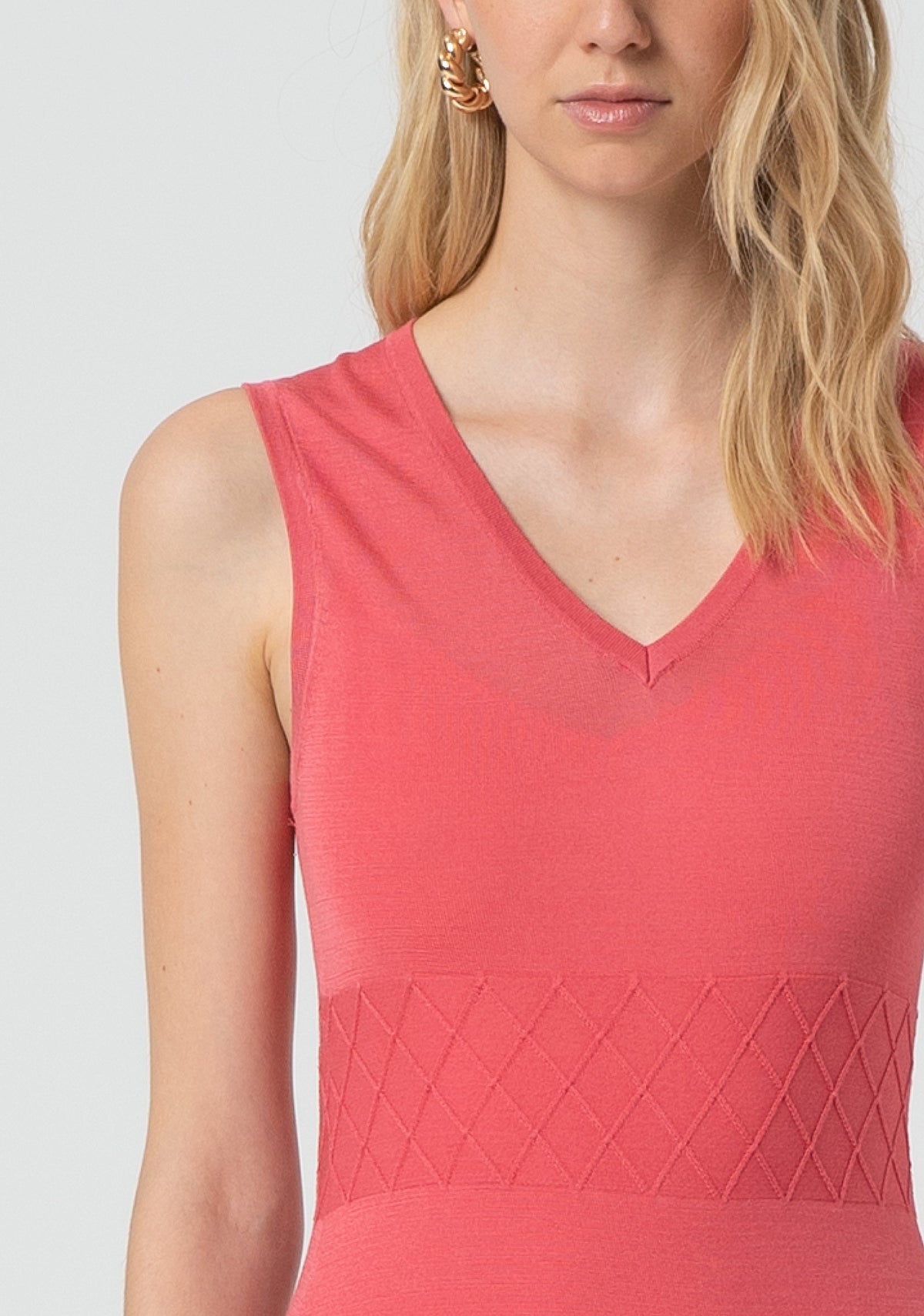 Knitted dress slim fit middle length