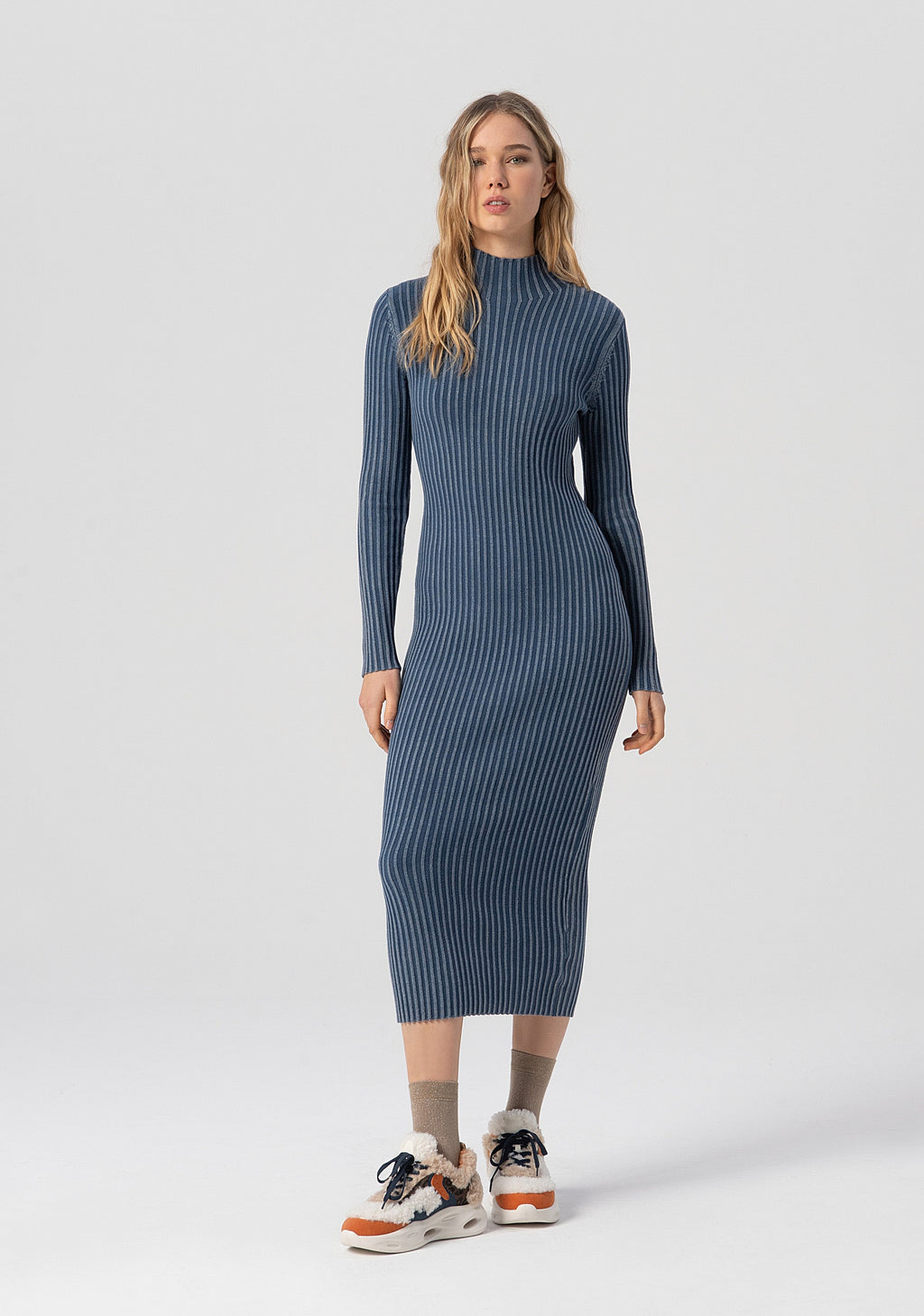 Celesta Exxi - Vestido