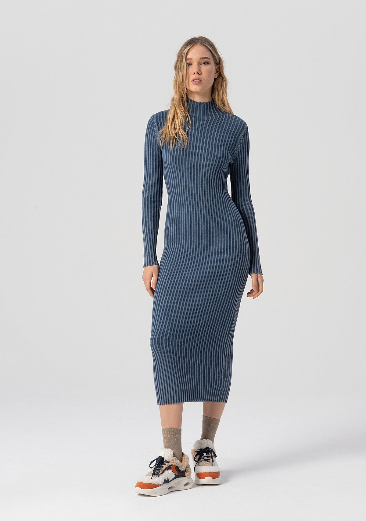 Celesta Exxi - Vestido