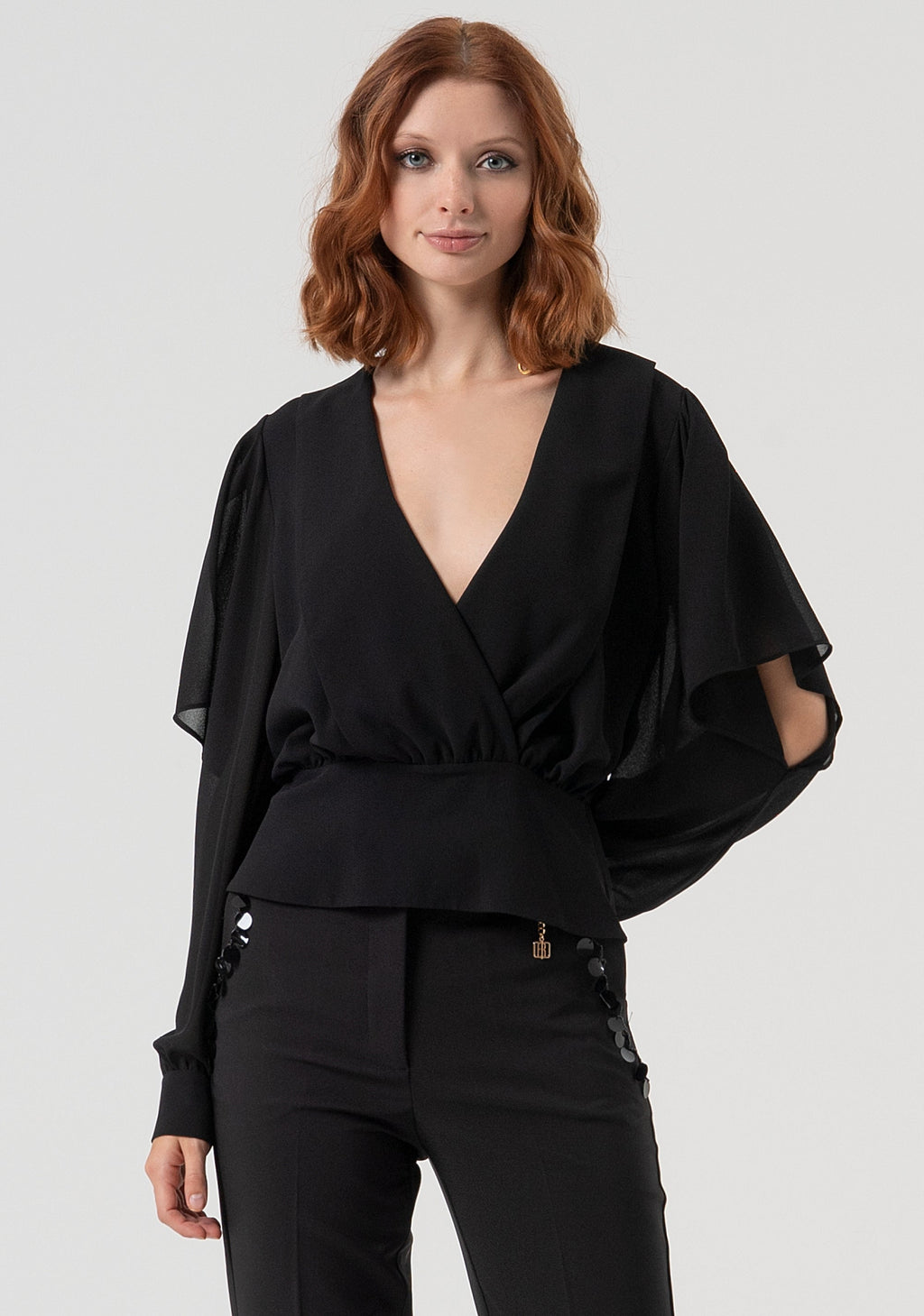 Emily | Blusa de corte recto confeccionada en georgette
