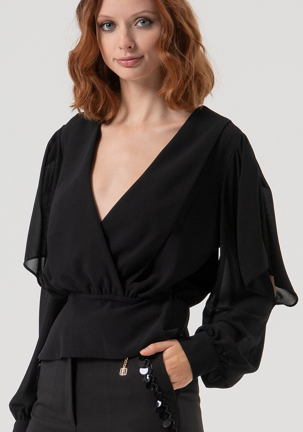 Emily | Blusa de corte recto confeccionada en georgette