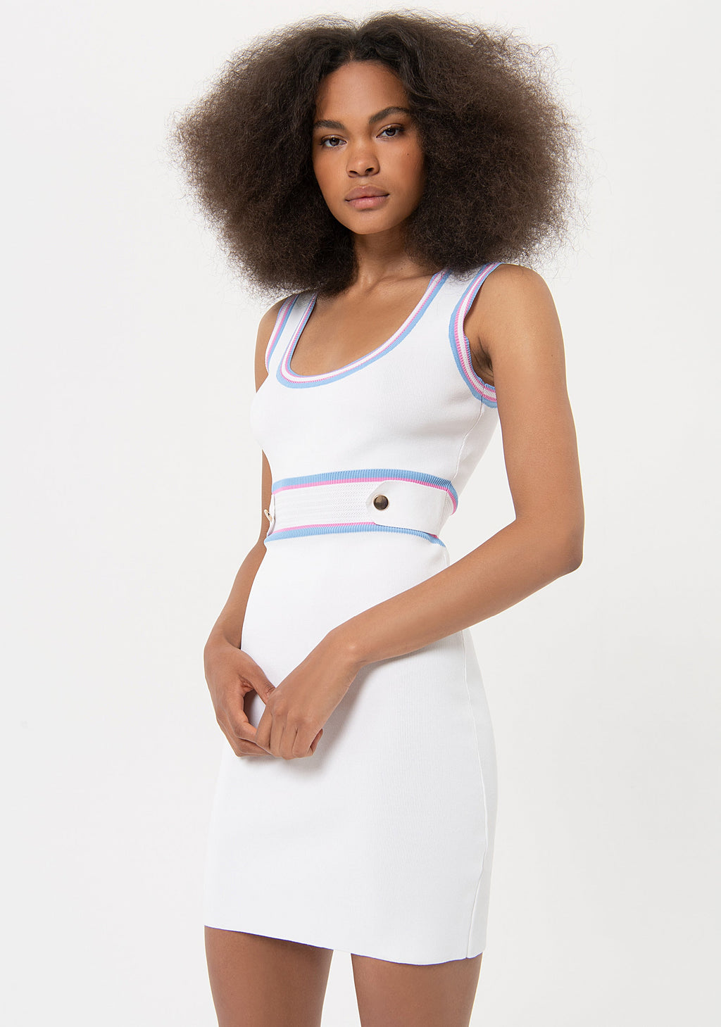 Sleeveless knitted dress slim fit with ribs