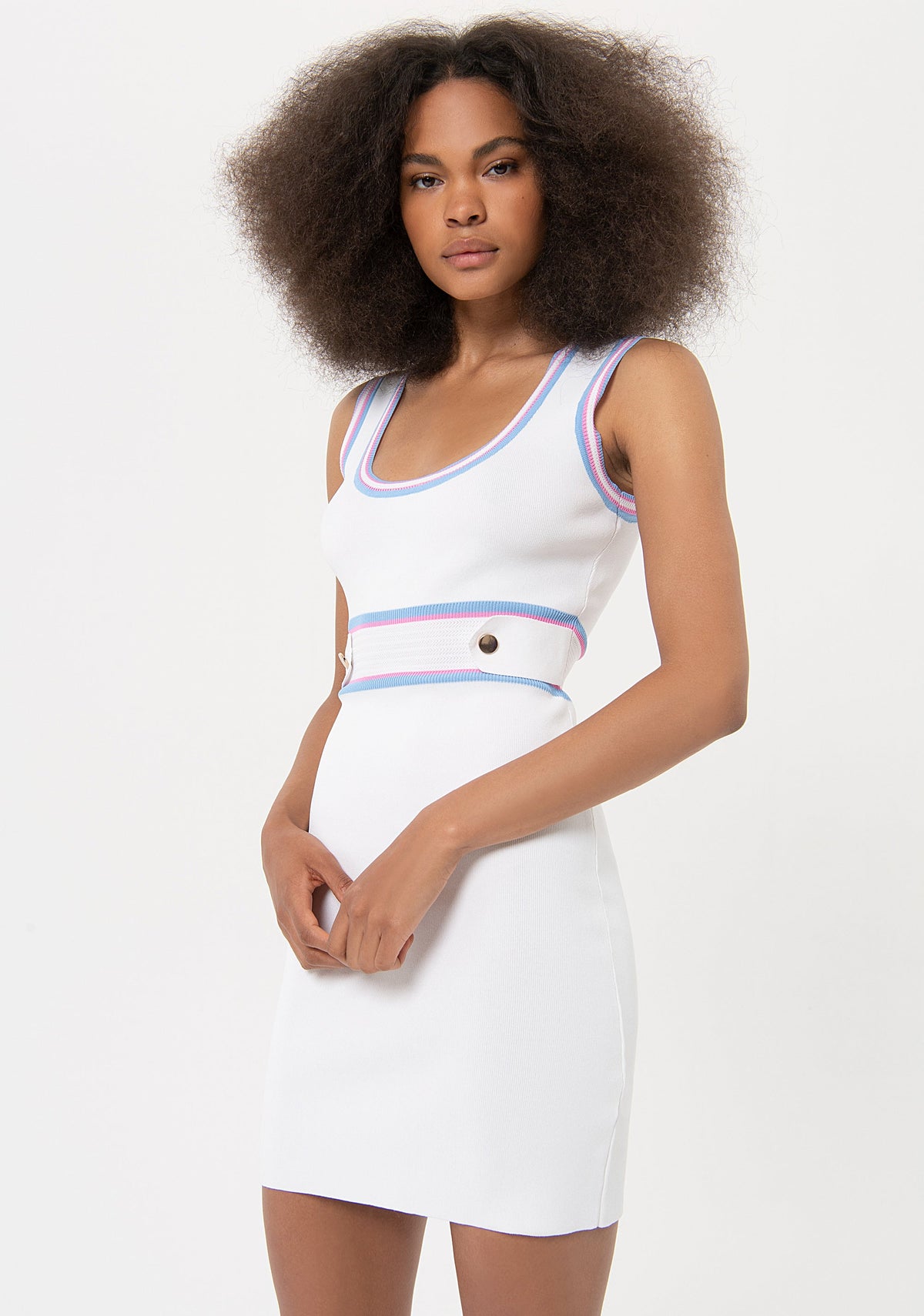 Sleeveless knitted dress slim fit with ribs