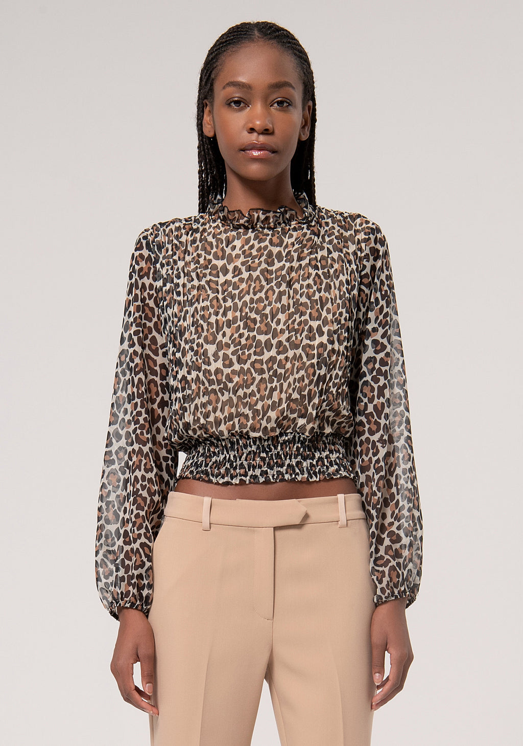 Skylar | Blusa corta con efecto plisado y estampado animalista