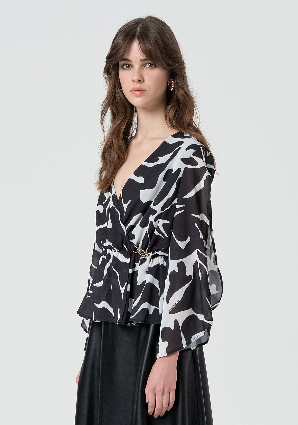 Blouse regular fit with flowery pattern