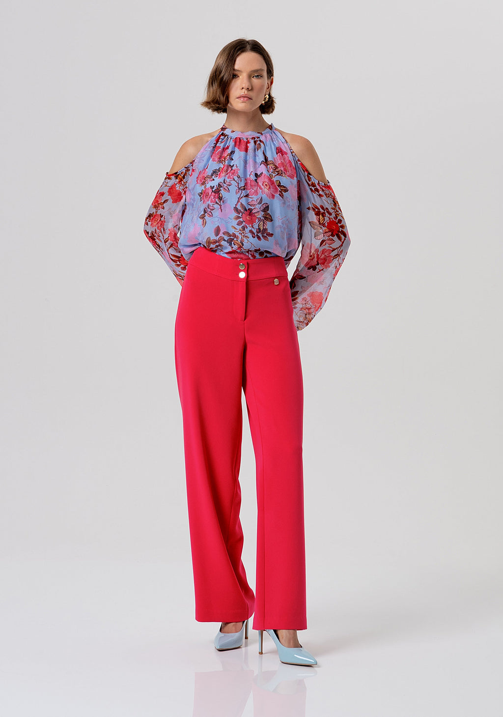 Alessia | Top de corte recto confeccionado en un tejido suave con estampado de seda y flores