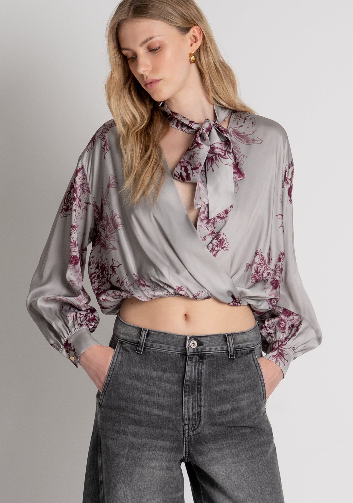 Estella | Blusa corta con estampado floral