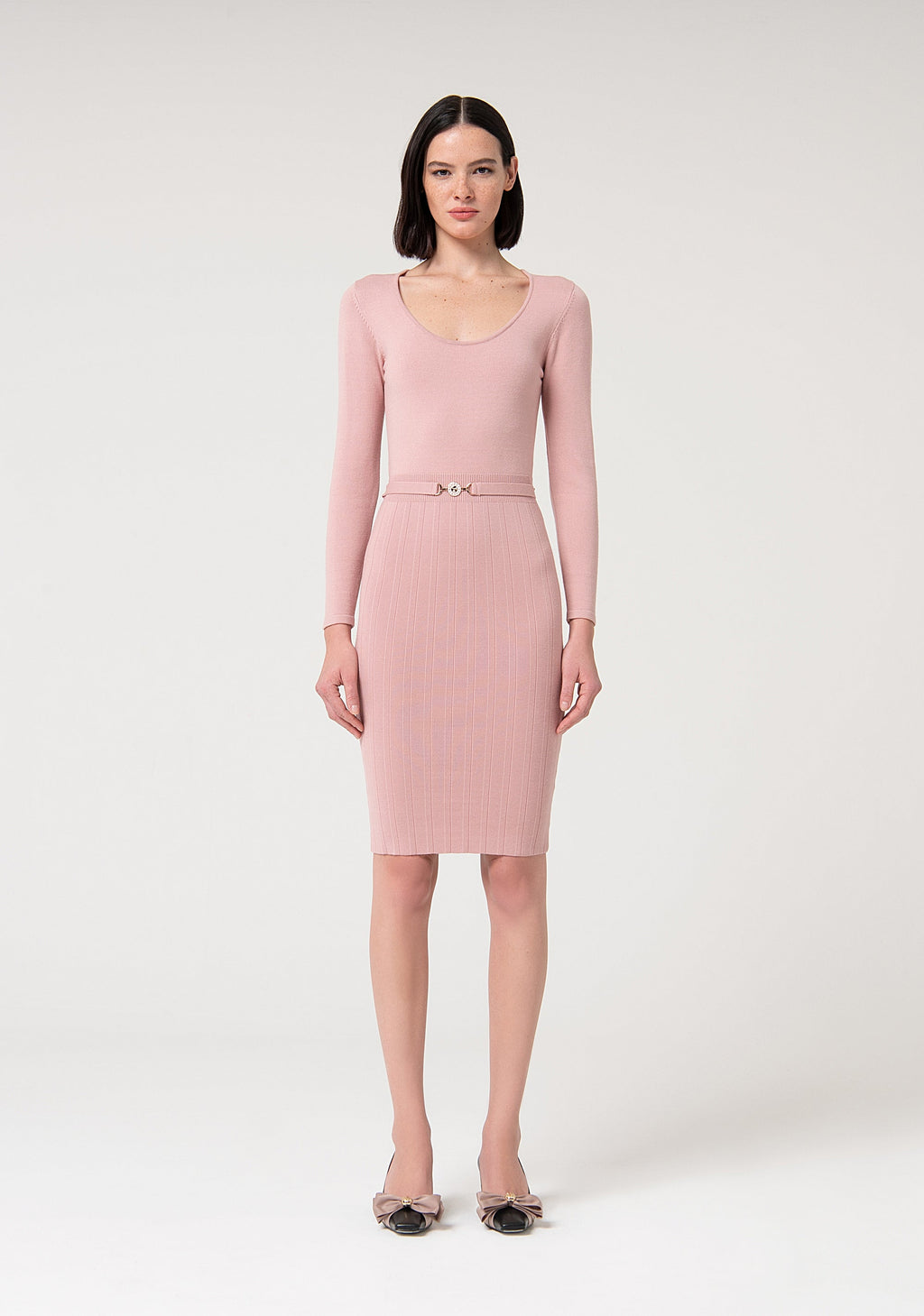 Knitted dress slim fit middle length