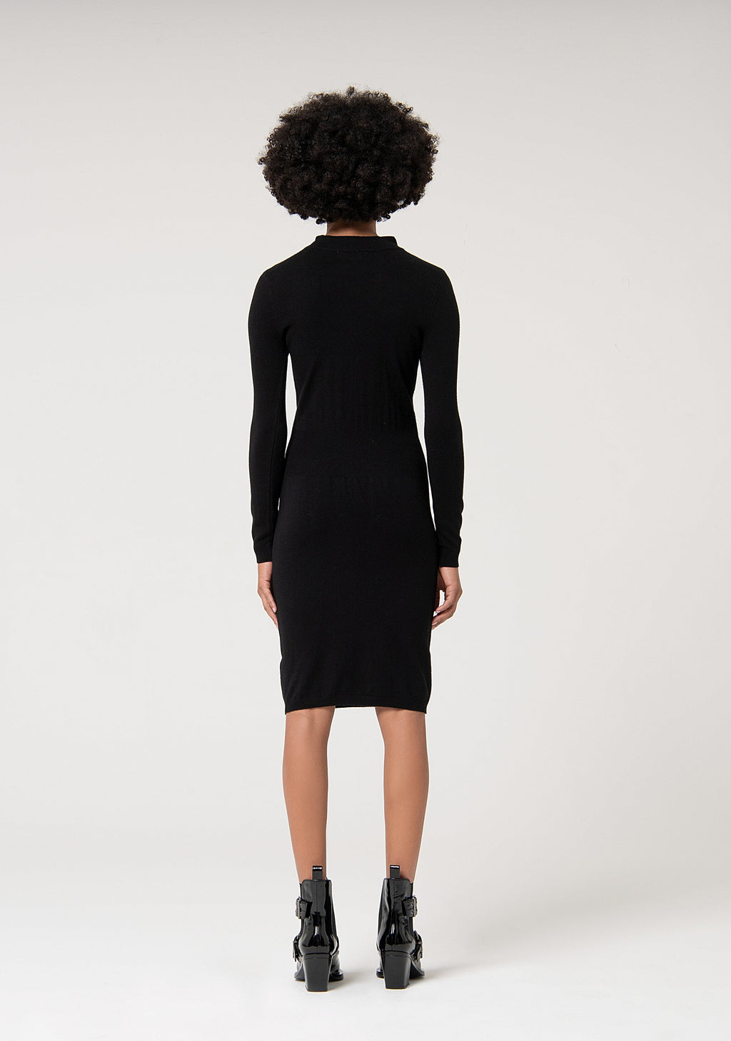 Knitted dress slim fit middle length