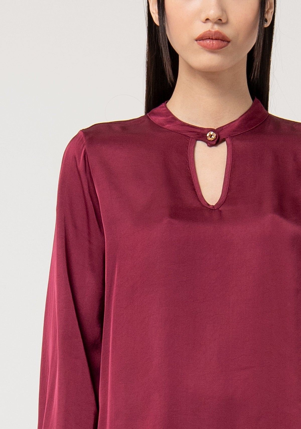 Blouse A-shape made in satin