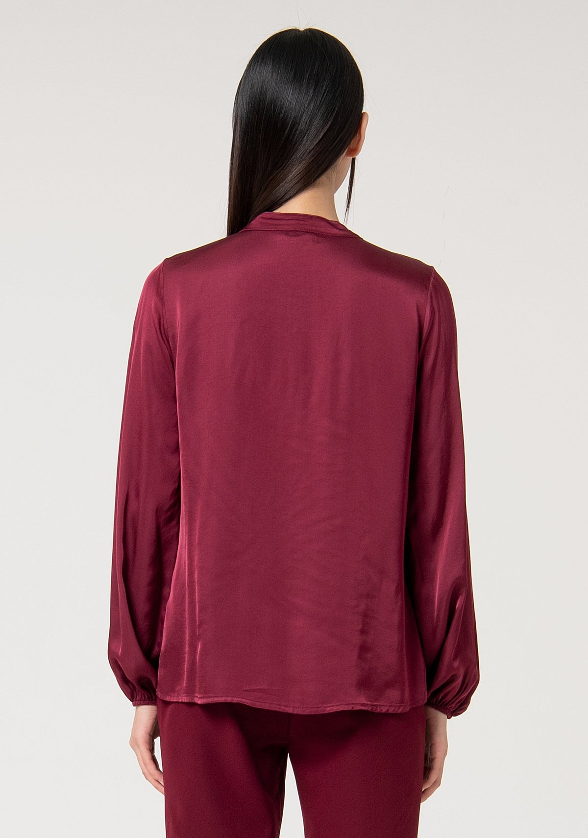 Blouse A-shape made in satin