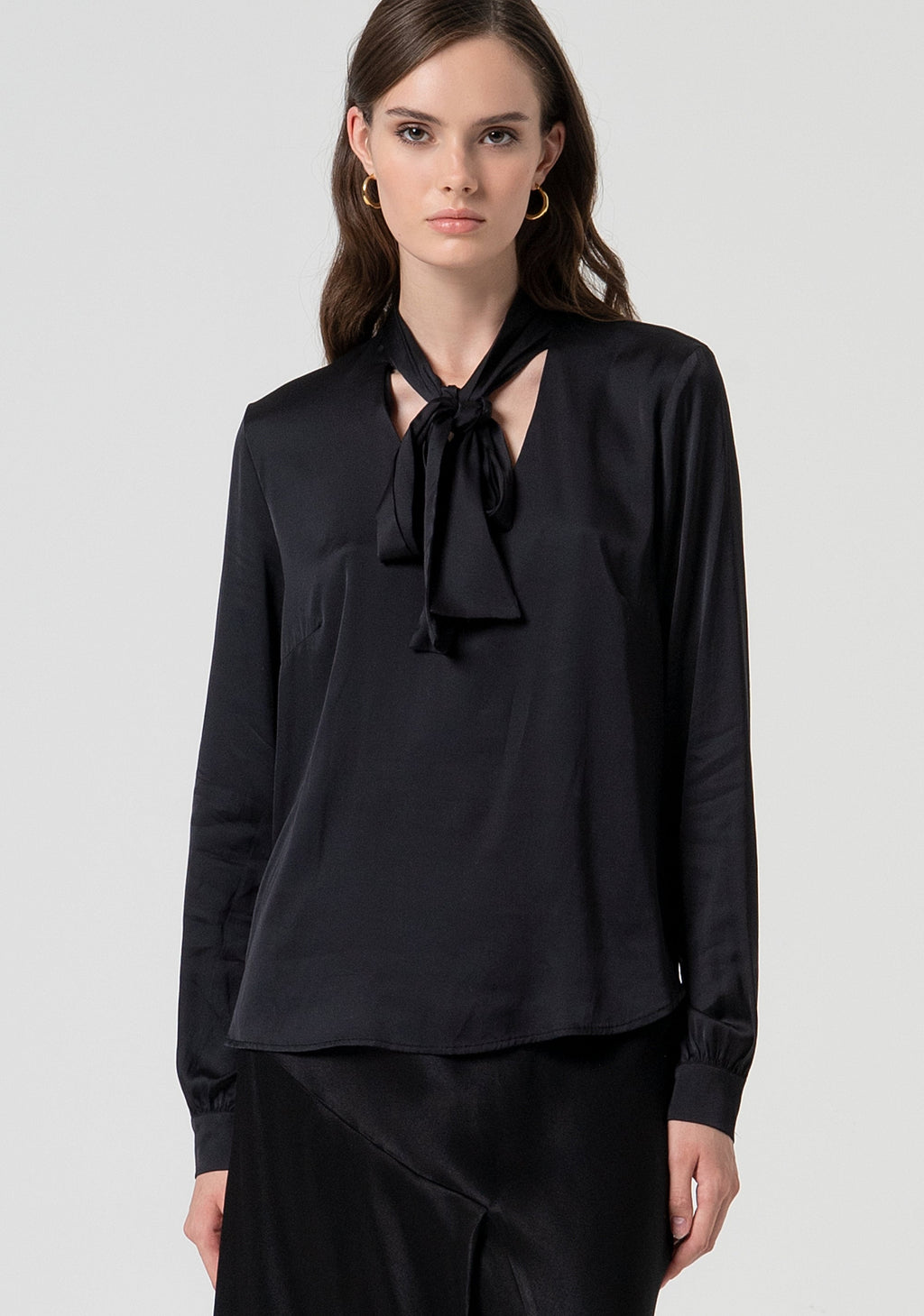 Blouse regular fit made in satin