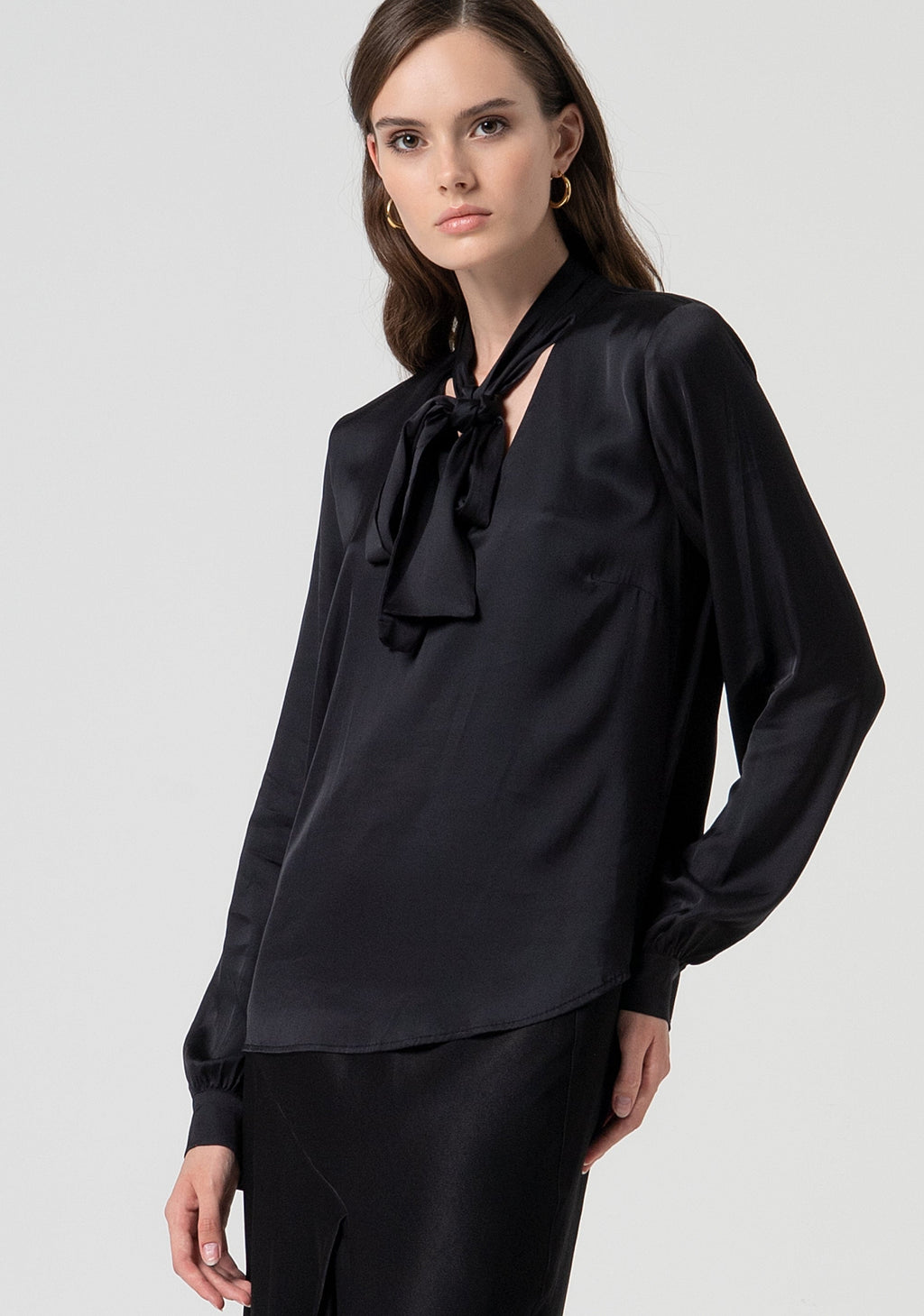 Blouse regular fit made in satin
