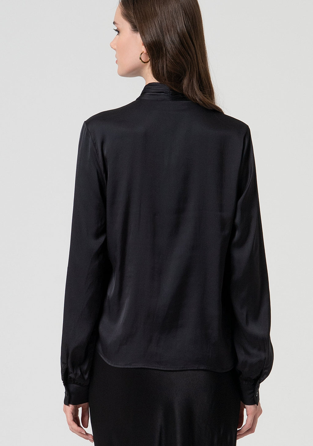 Blouse regular fit made in satin