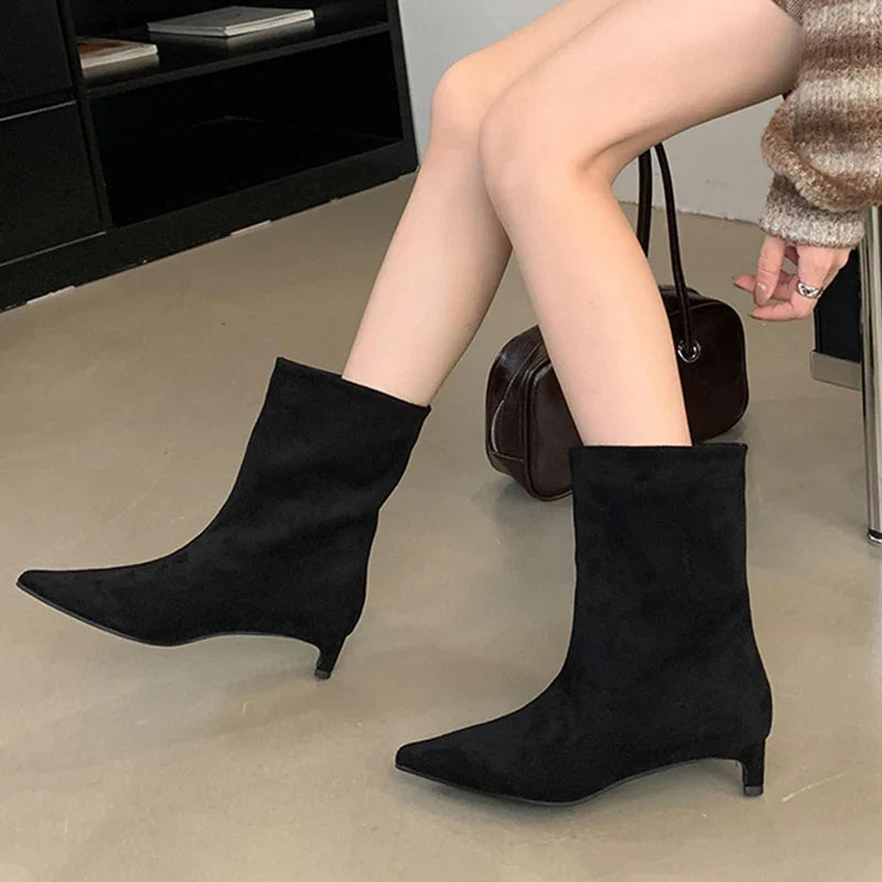 Botas Valentina de punta afilada