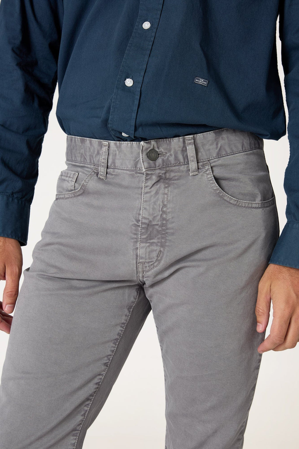 El Pocket Pantalón Gris Santurce