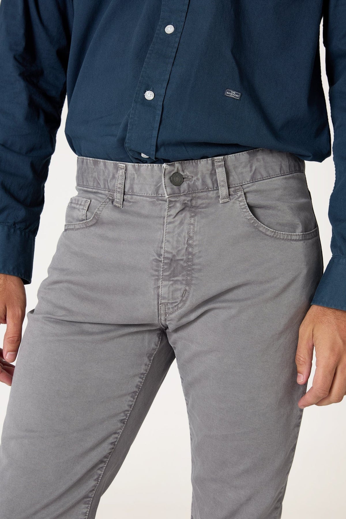 El Pocket Pantalón Gris Santurce