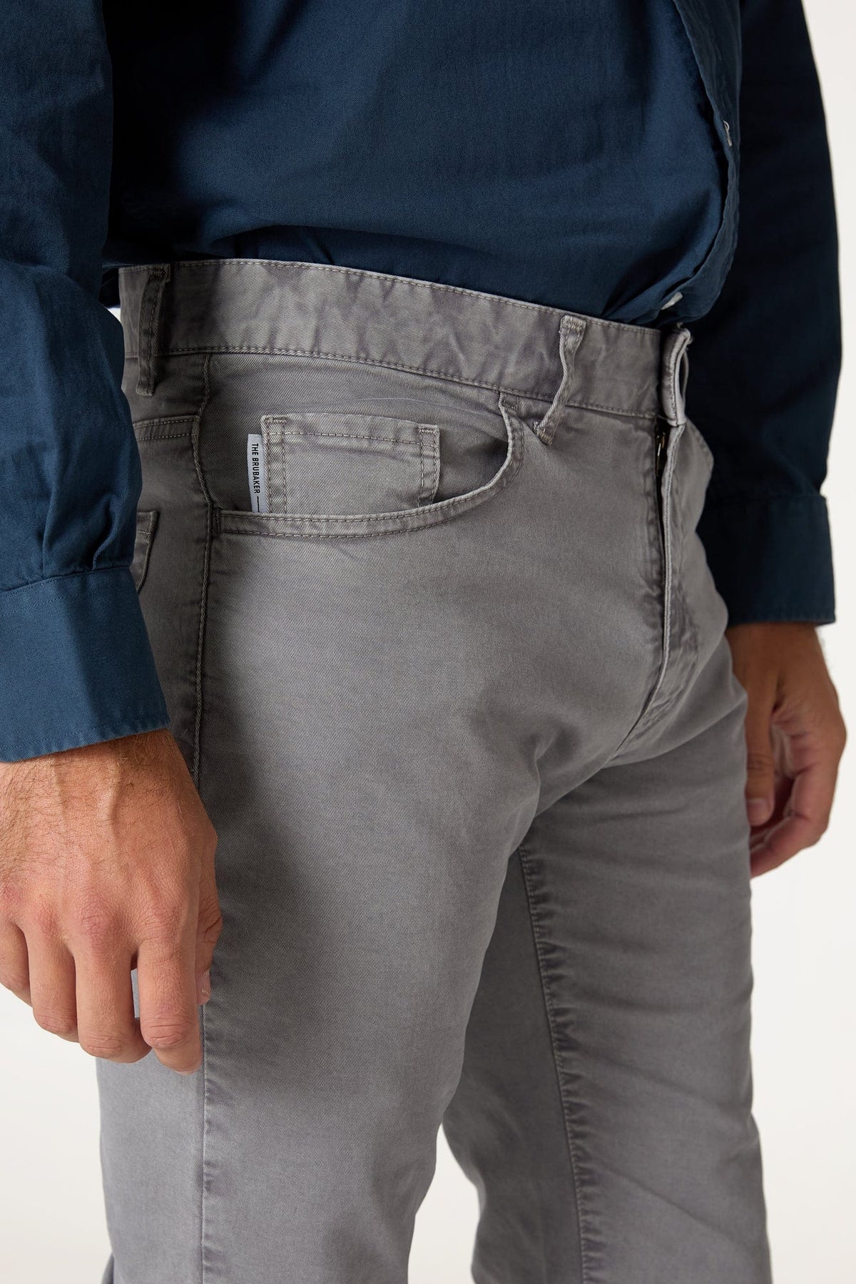 El Pocket Pantalón Gris Santurce