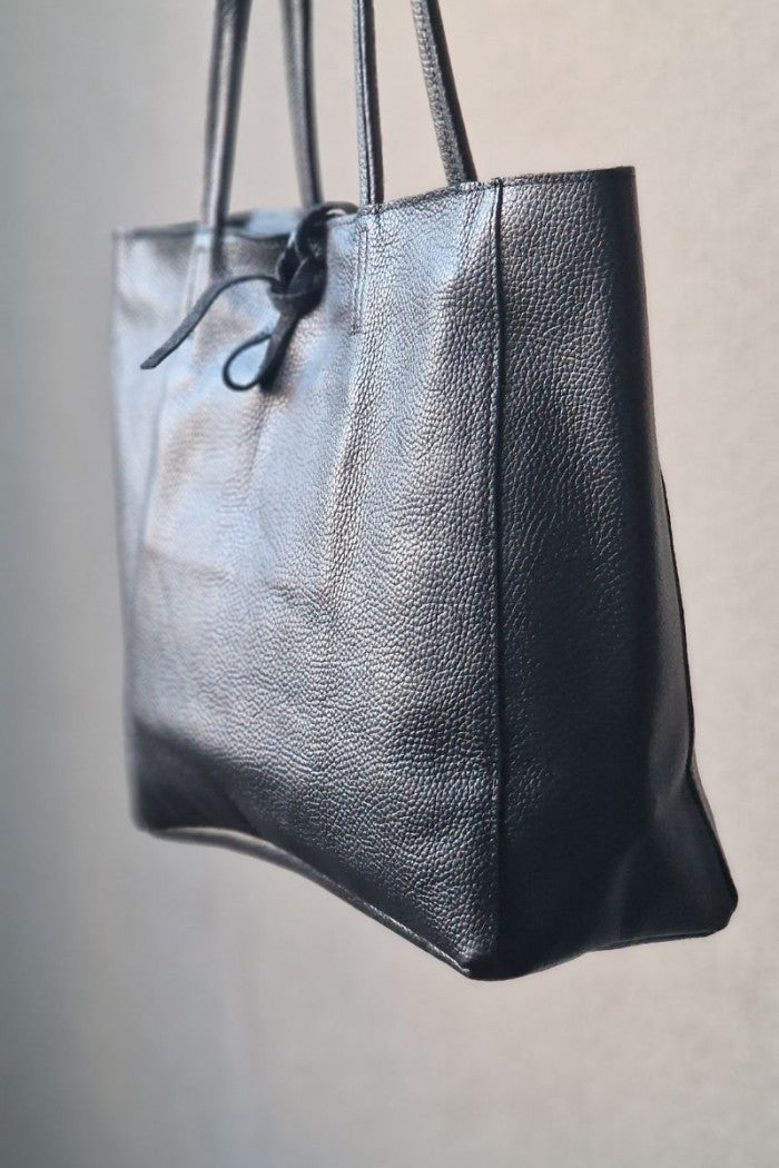Bolso de Cuero Negro