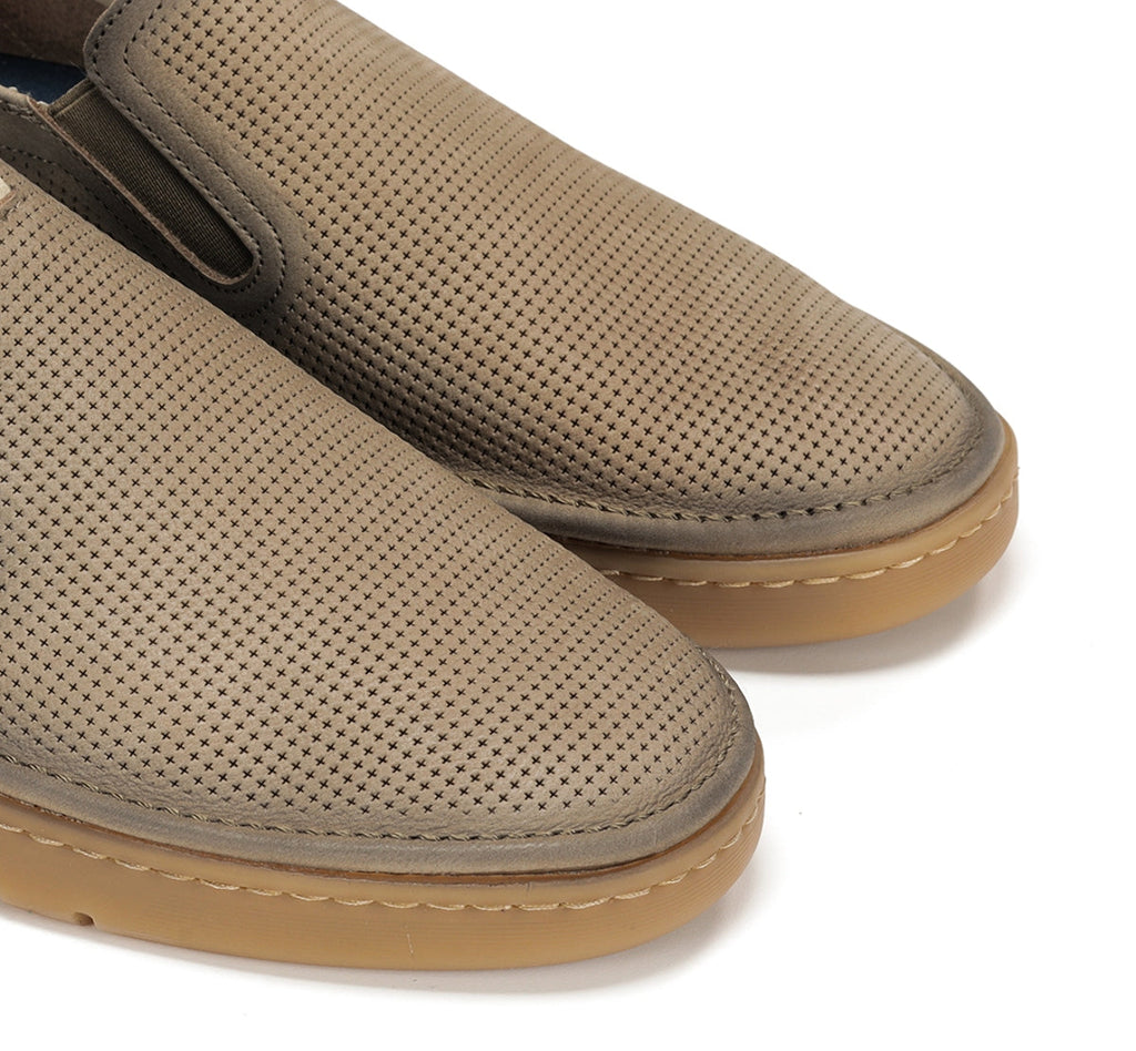 LEONARDO Zapatillas sin cordones color topo
